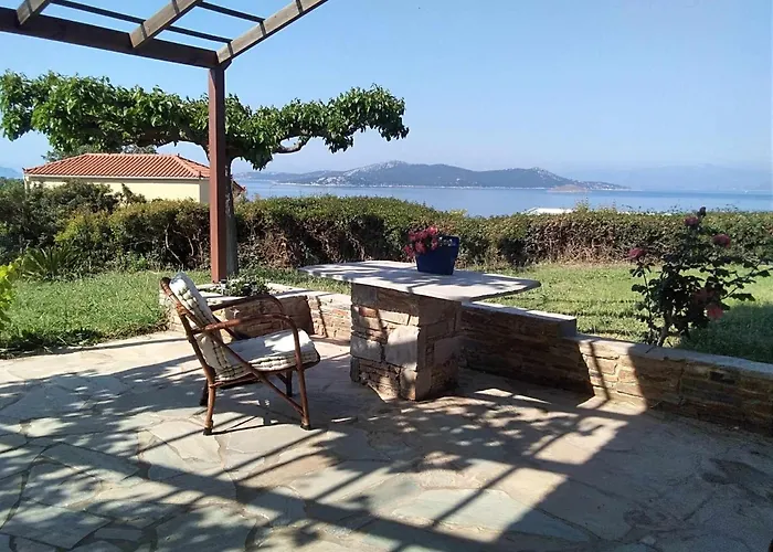 Evia Escape